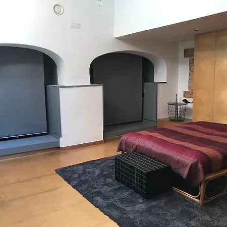 Lisboa, Santa Catarina Loft * Лісабон